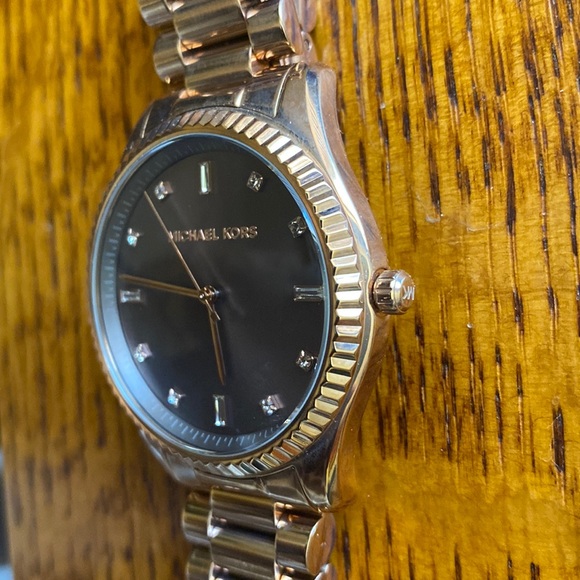 NWOT Michael Kors Blake Rose Gold MK3227 Ladies Quartz Watch - Picture 3 of 9